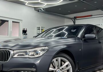 BMW 750 125.000 km 43.950 &euro; Altdorf 84032