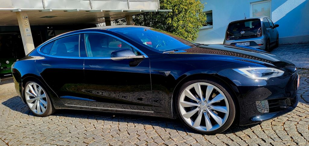 Tesla Model S 95.700 km 26.200 &euro; Velden LK Landshut 84149