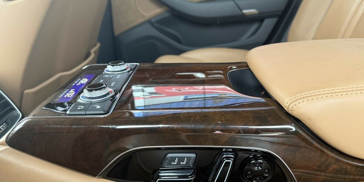 Audi A8 4.2 TDI EXCLUSIVE MATRIX 360°KAMERA MASSAGE 173.600 km 26.980 &euro; Altdorf 84032