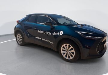 Toyota C-HR 11.500 km 32.800 &euro; Velden 84149