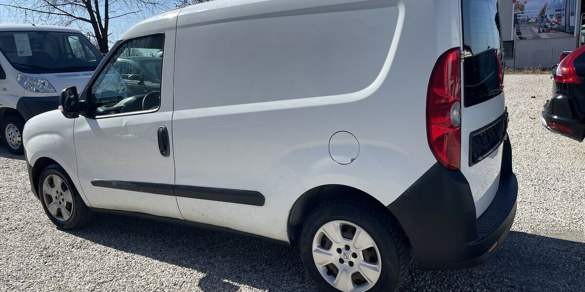 Opel Combo Kasten 1.3 CDTI 1. Hand L1 H1 2,2T 193.000 km 4.500 &euro; Altdorf 84032