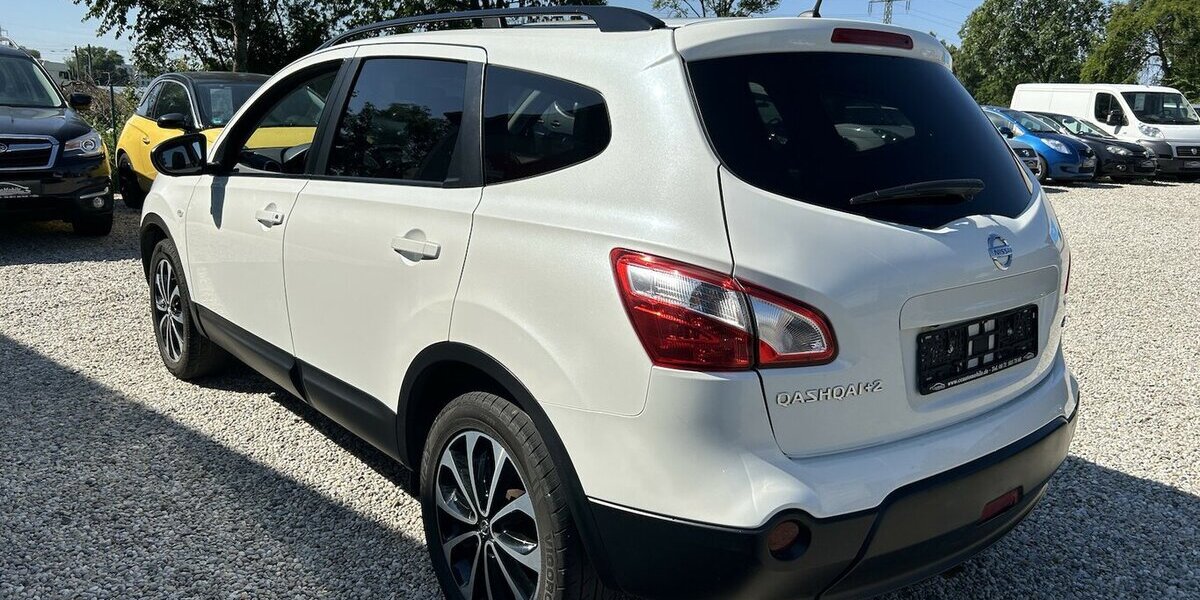 Nissan Qashqai+2 2.0 dCi Aut. 4X4 Kamera 360° 7-Sitzer 204.700 km 8.750 &euro; Altdorf 84032