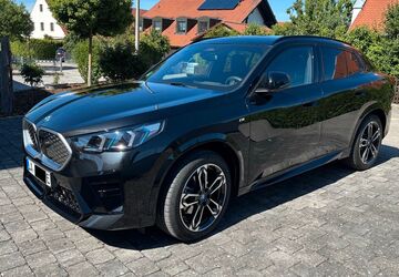 BMW iX2 6.500 km 44.900 &euro; Landshut 84032