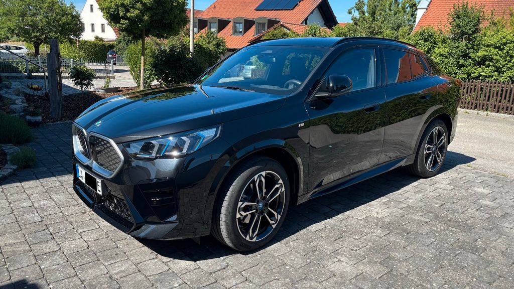 BMW iX2 6.500 km 44.900 &euro; Landshut 84032