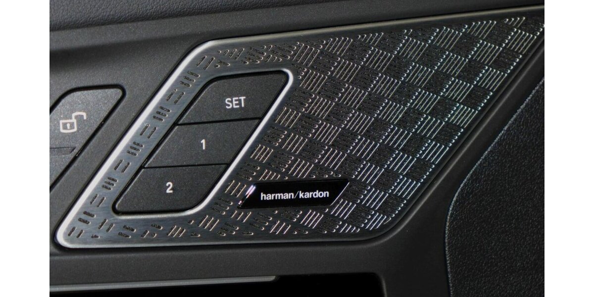 BMW 218 Active Tourer i MSport AHK,360°,HUD NP:57.770 21.800 km 30.590 &euro; Landshut 84030