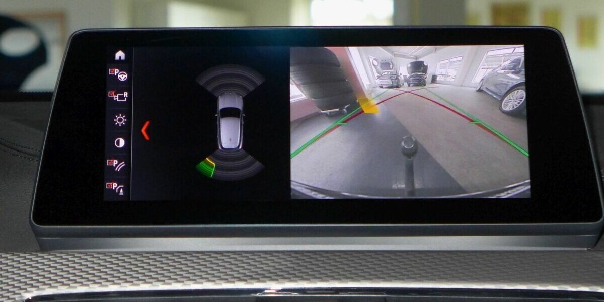 BMW X2 20d xDr MSport AHK,HUD,Kamera,H&K NP:67.690 43.998 km 32.590 &euro; Landshut 84030