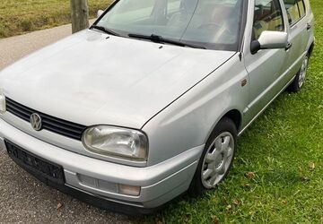 VW Golf 94.208 km 1.499 &euro; Taufkirchen / Vils 84416
