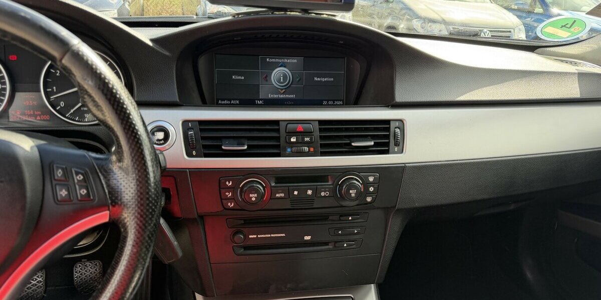 BMW 325i Xenon Navi PDC 282.100 km 2.590 &euro; Altdorf 84032