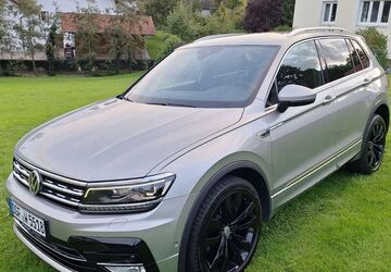 VW Tiguan 205.000 km 18.999 &euro; Loiching 84180