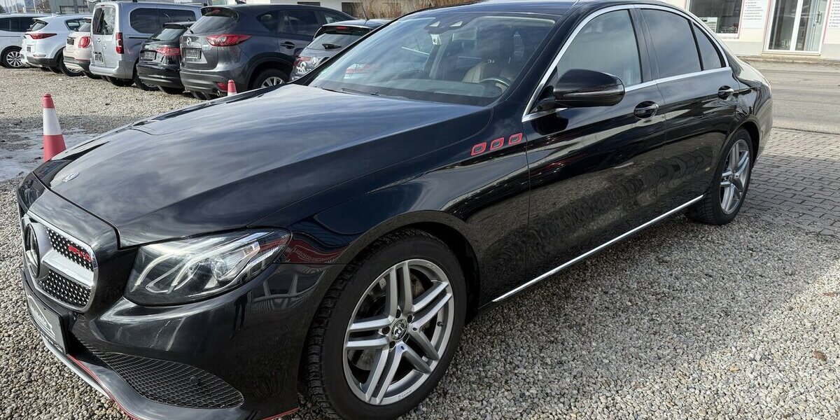 Mercedes-Benz E 220 d AVANTGARDE WIDESCREEN HEAD-UP LED 342.900 km 18.500 &euro; Altdorf 84032