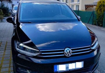 VW Touran 67.421 km 19.900 &euro; Dorfen 84405