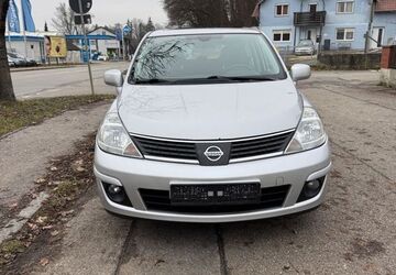 Nissan Tiida 200.000 km 1.950 &euro; Ergoldsbach 84061