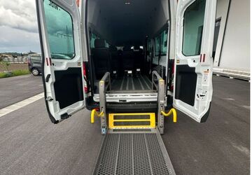 Ford Transit 208.000 km 15.975 &euro; Dingolfing 84130